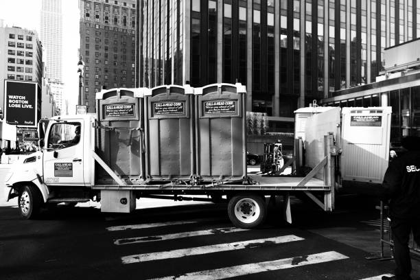 Best Local porta potty services  in Lindenhurst, NY
